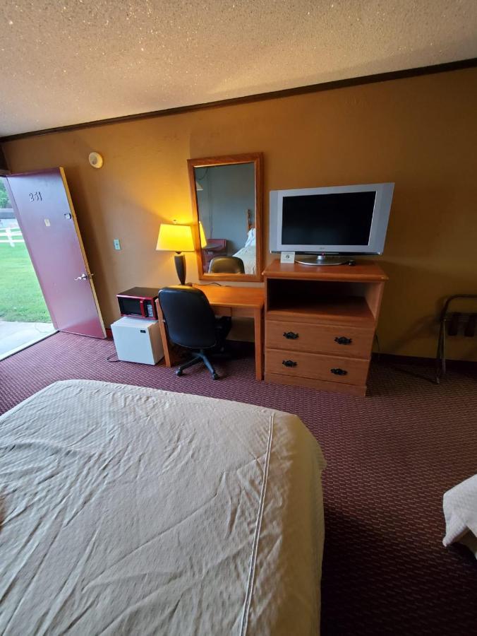 Gray Plaza Motel West Frankfort Екстер'єр фото